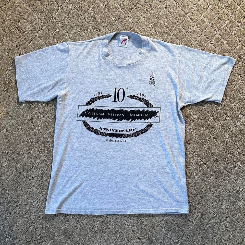 Vintage 90s Single Stitched Jerzees 10 Anniversary Vietnam Memorial Tee Size L